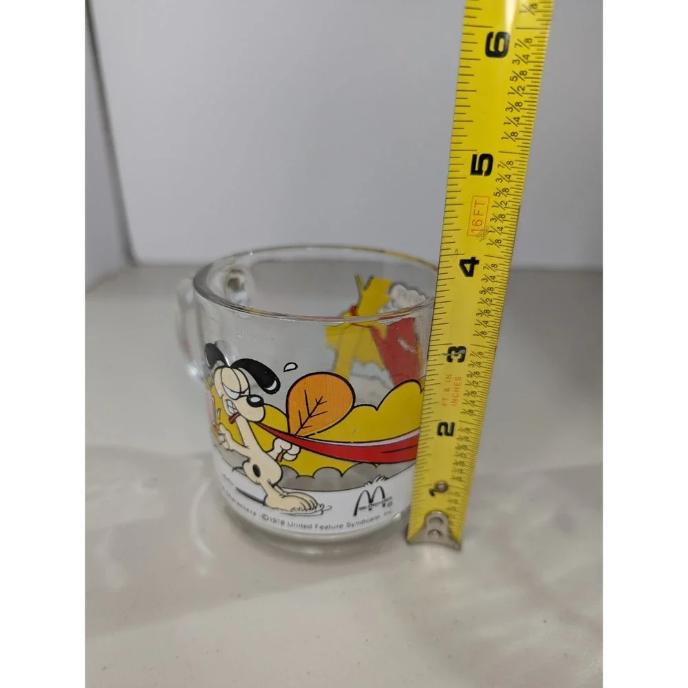 Vintage 1978 McDonalds Garfield Glass Mug Its Not a Pretty Life Jim Davis Cat